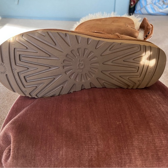 UGG Australia 1092972 chestnut  7 US Mini Bailey Bow II Winter Boots - Picture 9 of 13